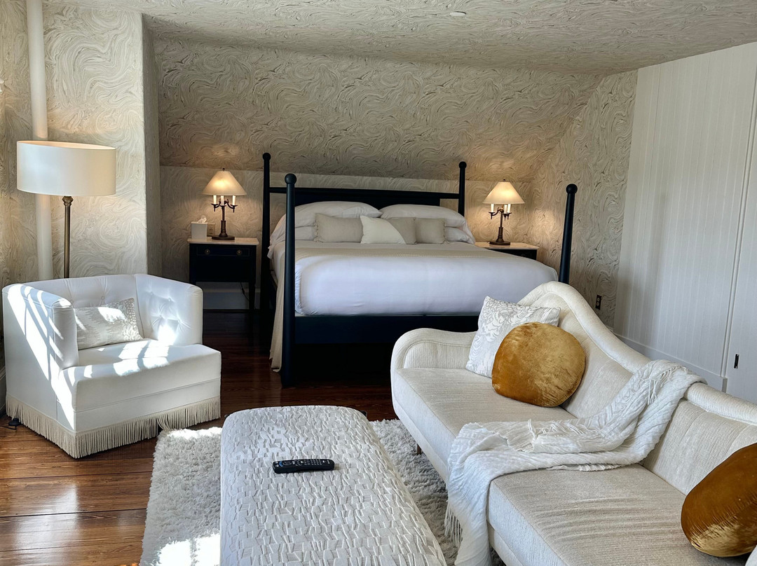 Kennebunkport Captains Collection主图