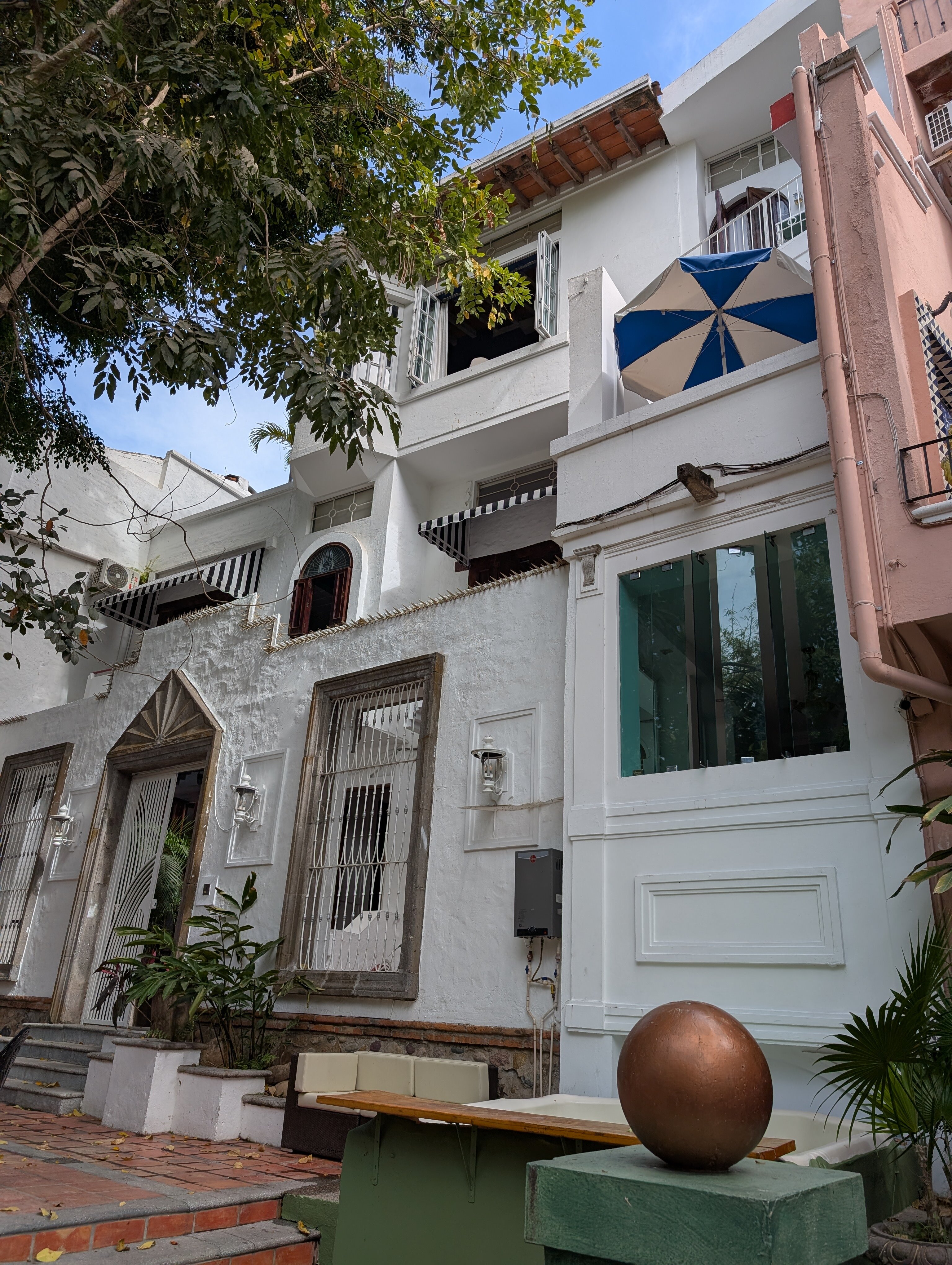 Garlands Del Rio Riverside Boutique Hotel-浴室