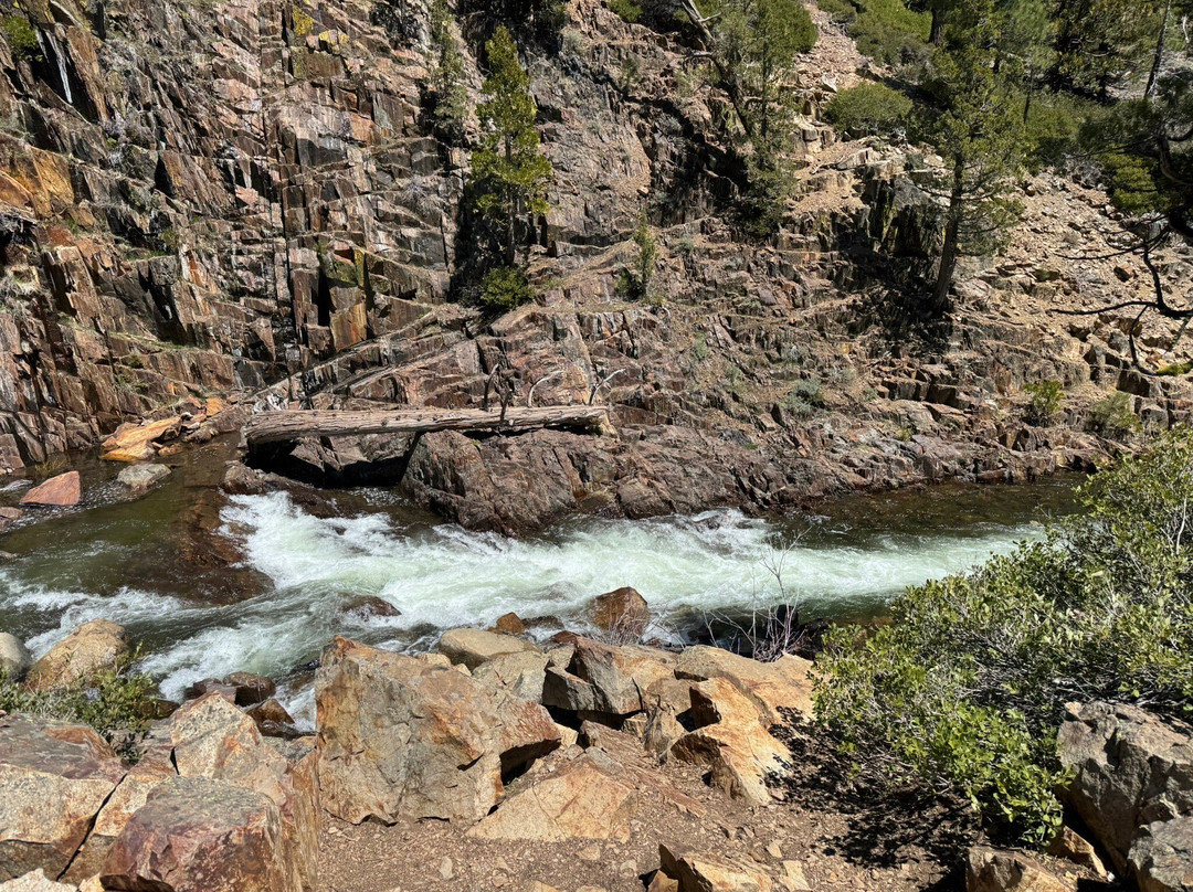 Glen Alpine Falls-南太浩湖必去景点
