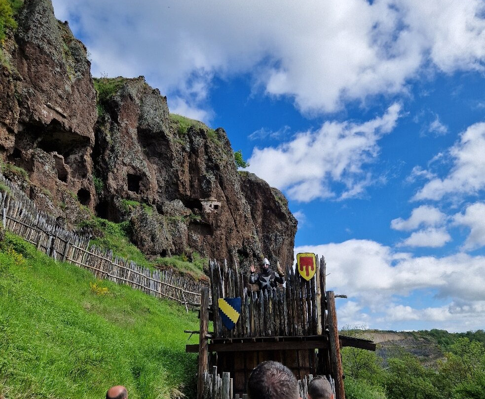 Site Troglodyte de Jonas - Forteresse médiévale et chapelle romane景点图片