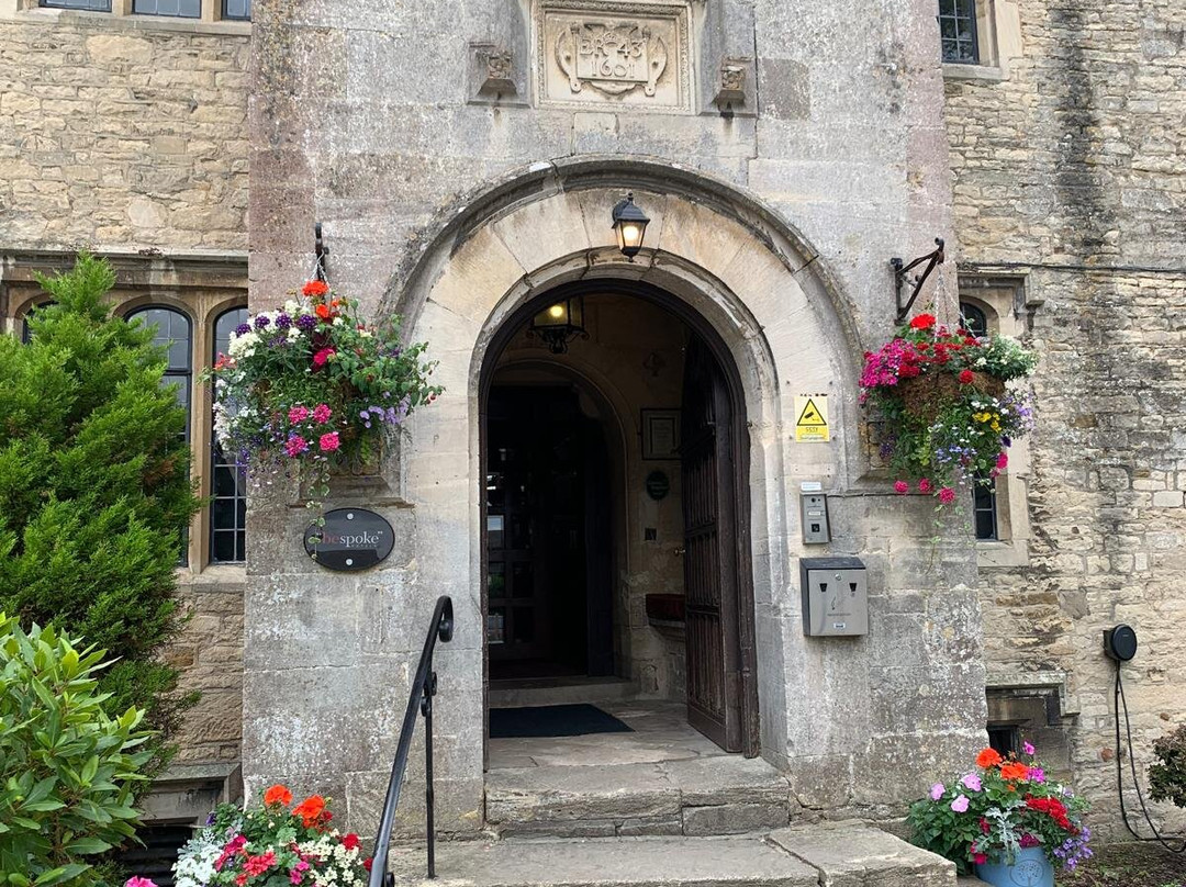 斯通豪斯苑酒店 - 定制酒店主图