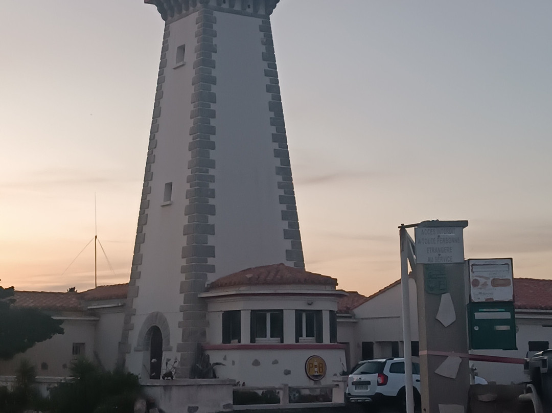 Leucate Falaises-Leucate必去景点