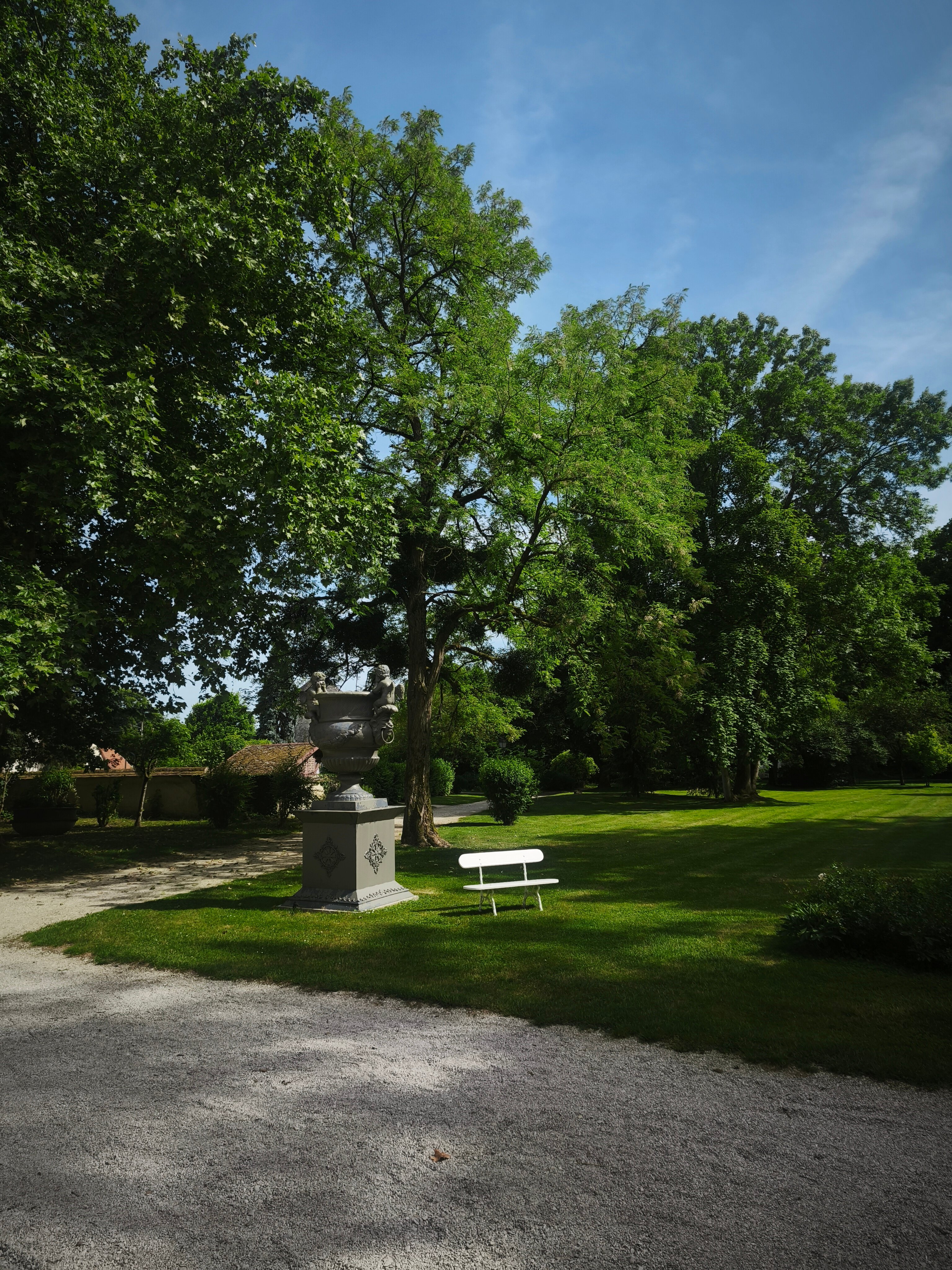 Château de Montabert-官方