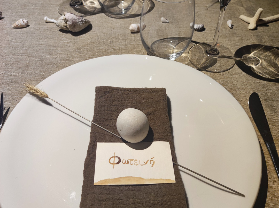 monocabin bistrot-罗德斯必去景点