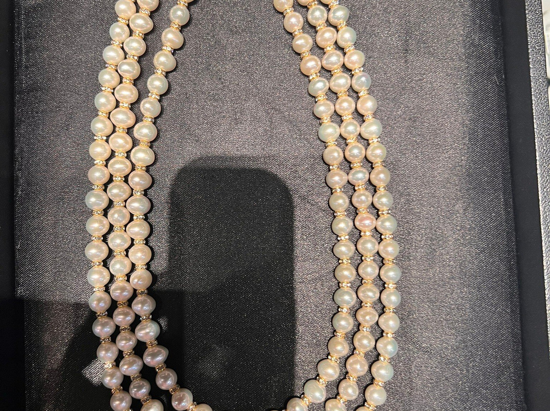 Gems Gallery Chiang Mai-山甘烹必去景点