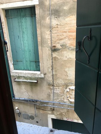 安缇卡道奇酒店主图