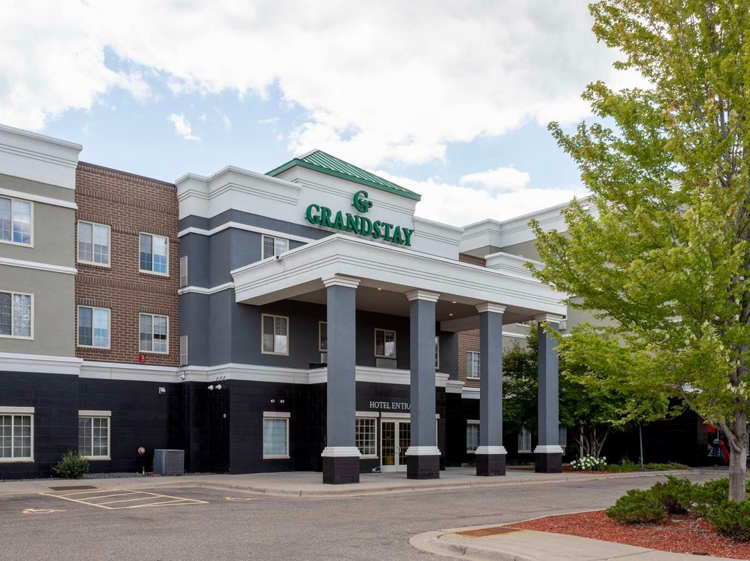 Lakeville酒店住宿-GrandStay Hotel & Conference Apple Valley