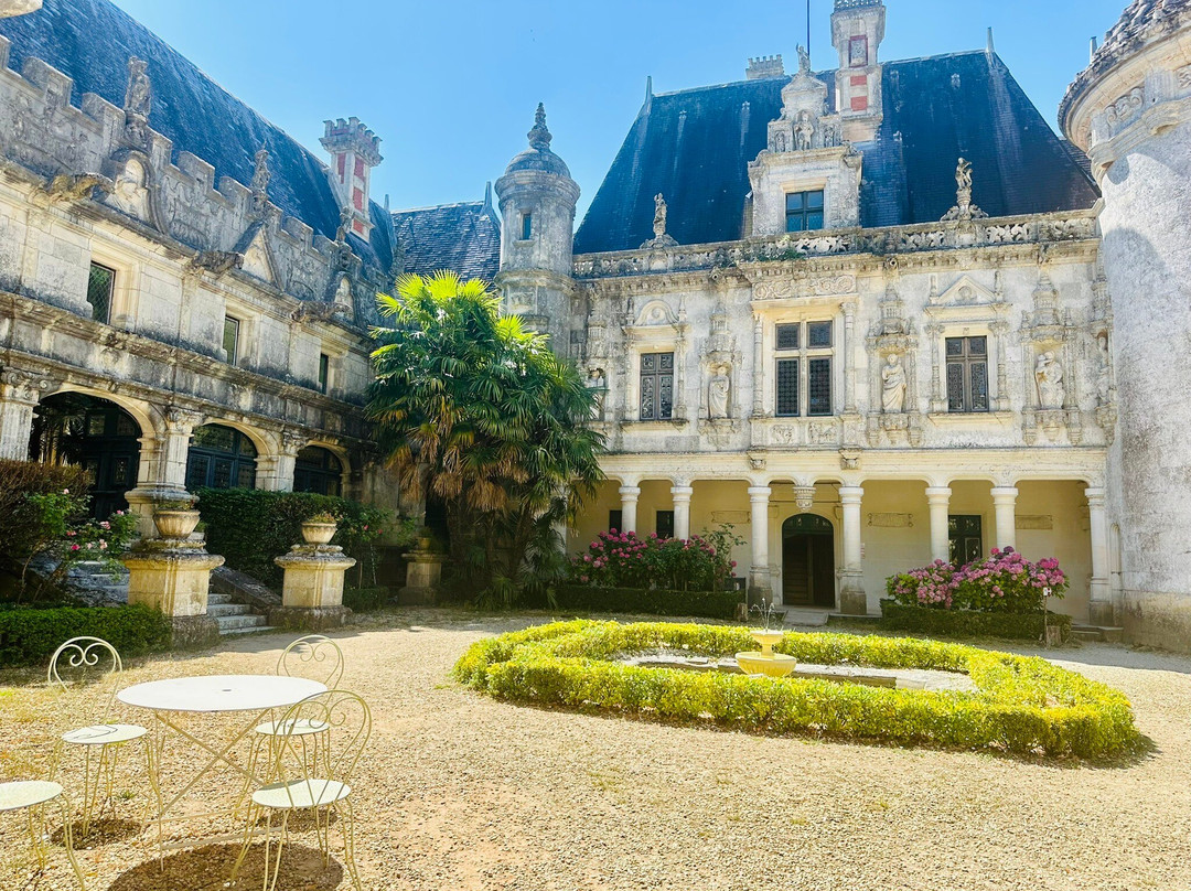 Le Château des Enigmes-Pons必去景点