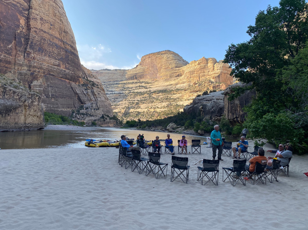 OARS Dinosaur-Vernal必去景点