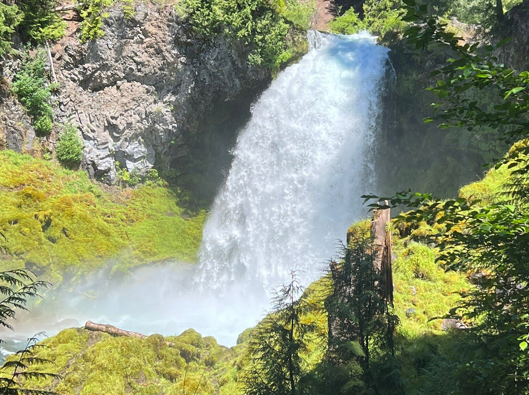 Sahalie and Koosah Falls-Sisters必去景点