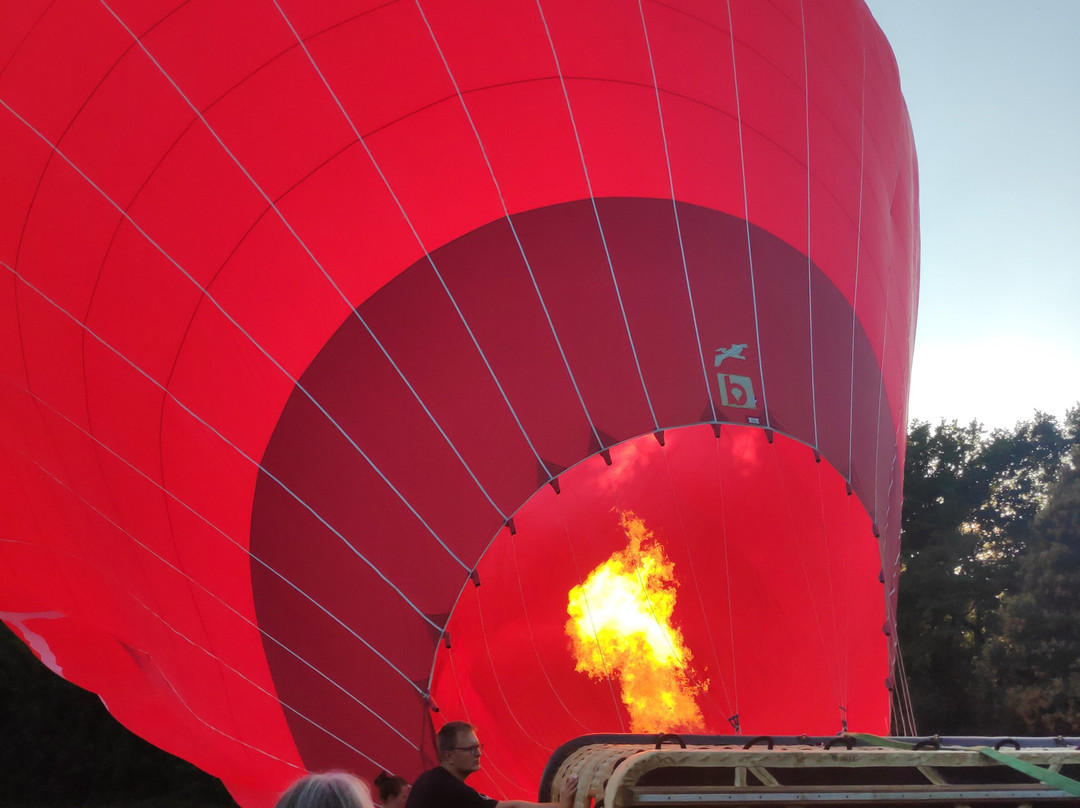 Spildooren Ballooning-圣尼古拉必去景点