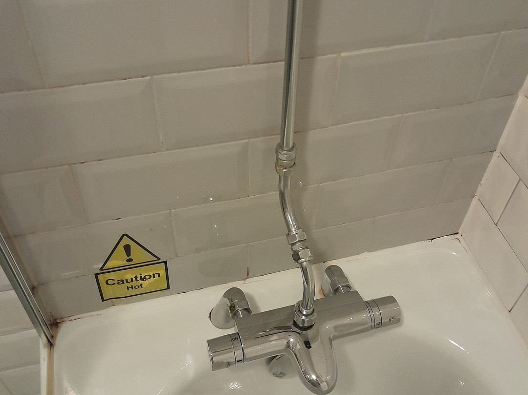 Oaklands Hotel主图