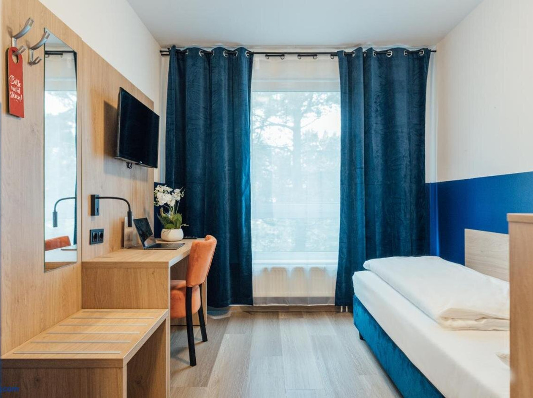 MYKY Hotel Boardinghouse