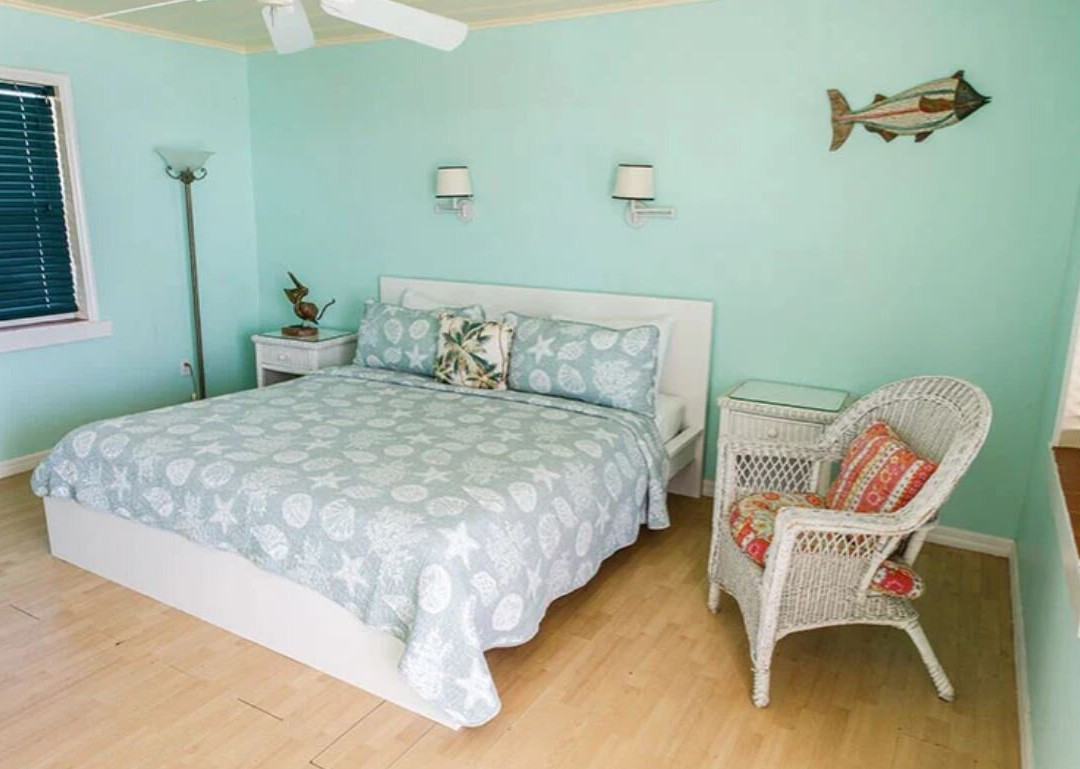 Snappers Key Largo主图