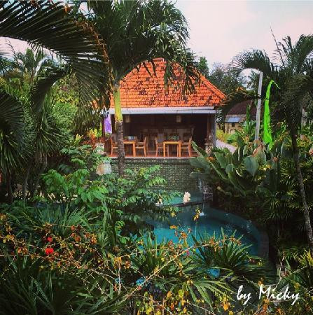 索尼娅乌布别墅酒店主图