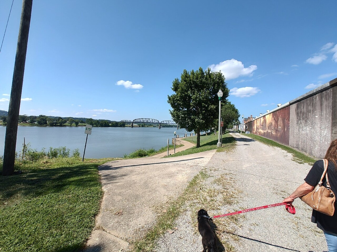 Point Pleasant Floodwall Murals-Point Pleasant必去景点