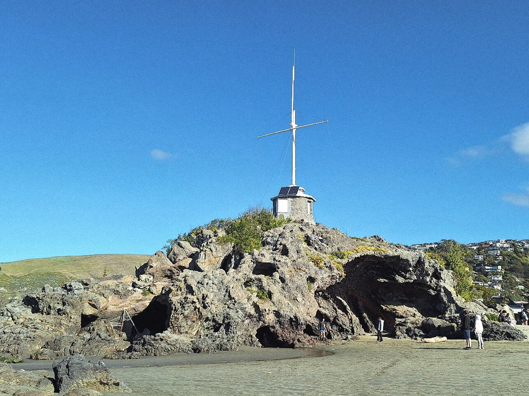 Sumner Beach (Cave Rock)-基督城必去景点