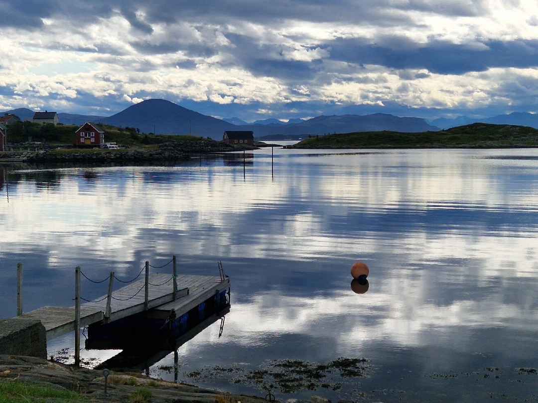 Fiskevaeret Bjornsund-Bud必去景点