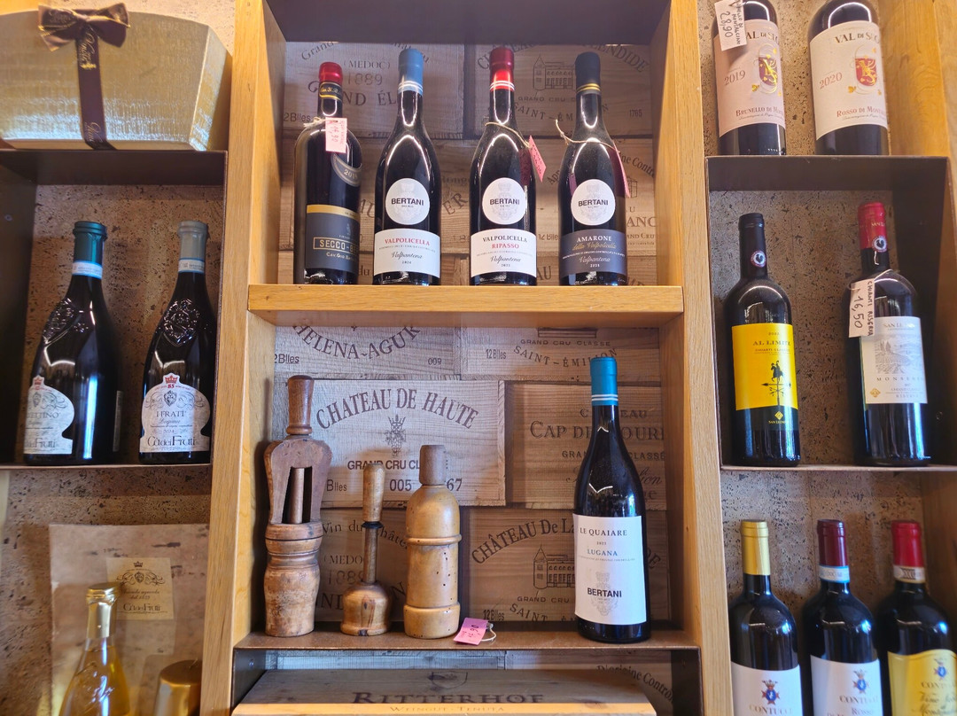 Bar Tabacchi F.lli Casaretto-Zoagli必去景点