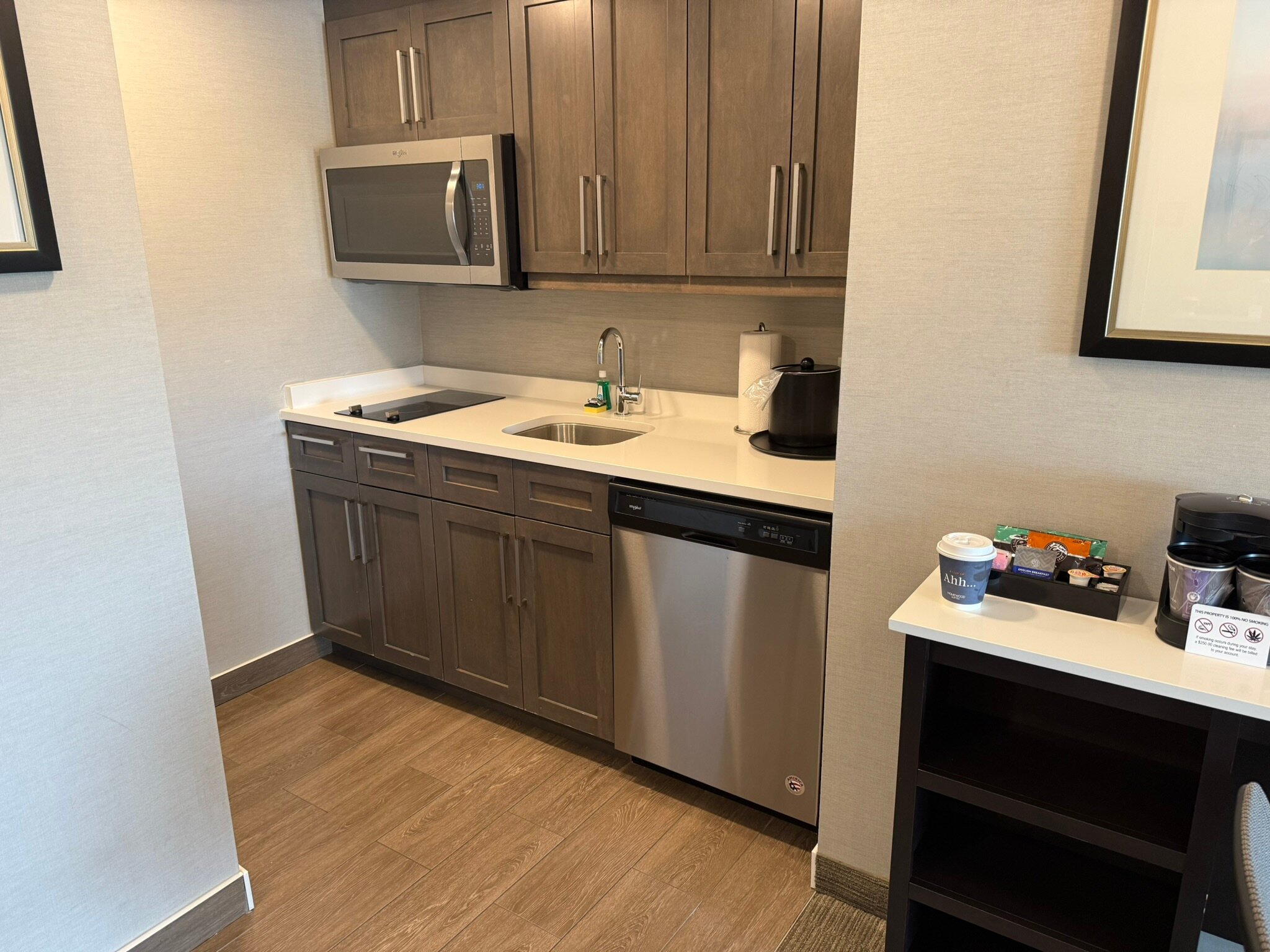 Homewood Suites by Hilton Ottawa Airport-客卧