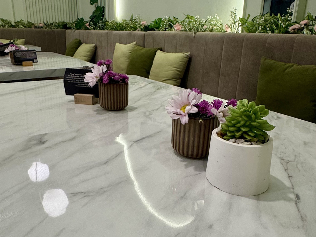 Tata All-day Brunch And Coffee