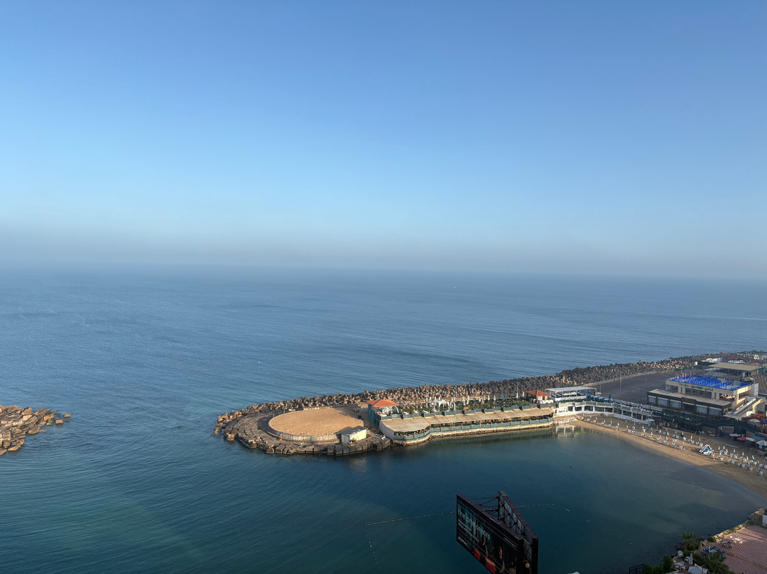 亚历山大浪漫克尼奇酒店主图