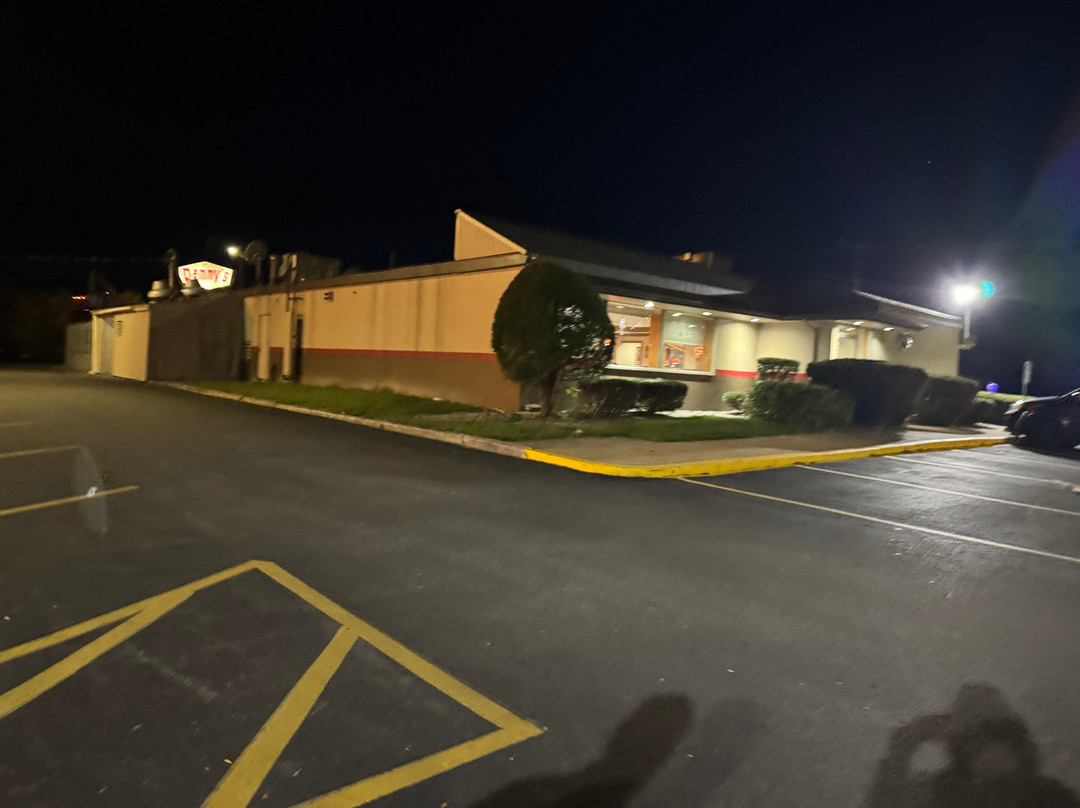 赫基默红屋顶客栈及套房主图