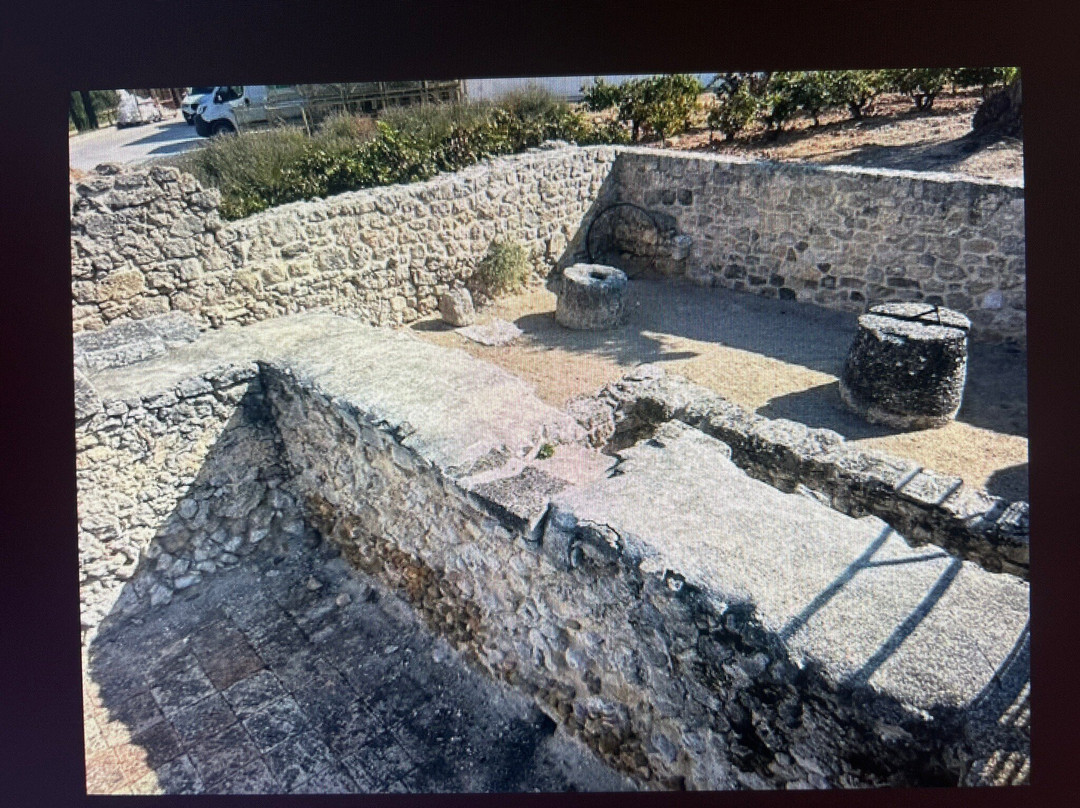 Bodega Tr3smano-Padilla de Duero必去景点