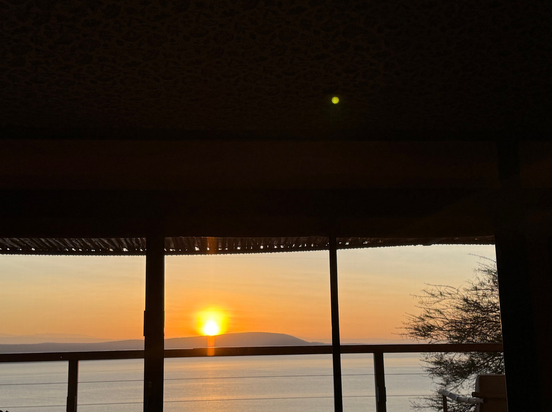 The Cliff - Explore Kenya's Lake Nakuru