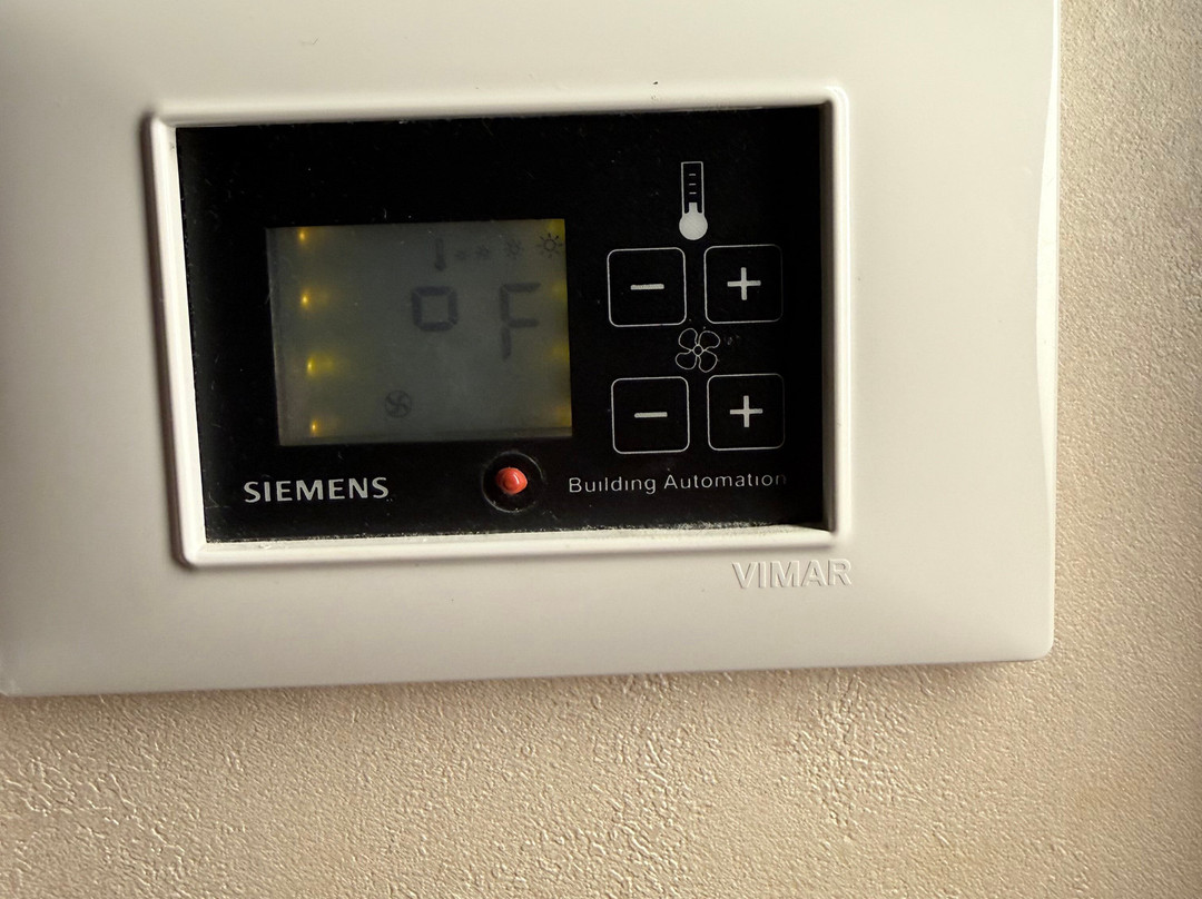 瑞雷斯贝拉瑞亚酒店及会展中心主图