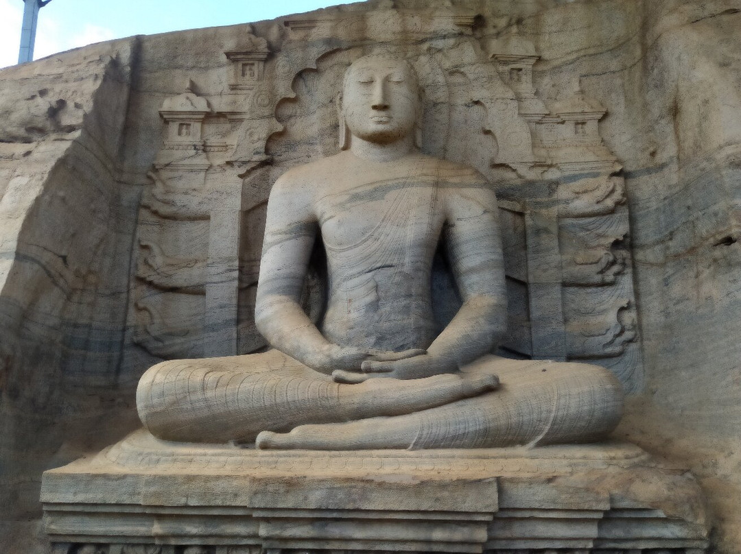 Gal Vihara-波隆纳鲁瓦必去景点