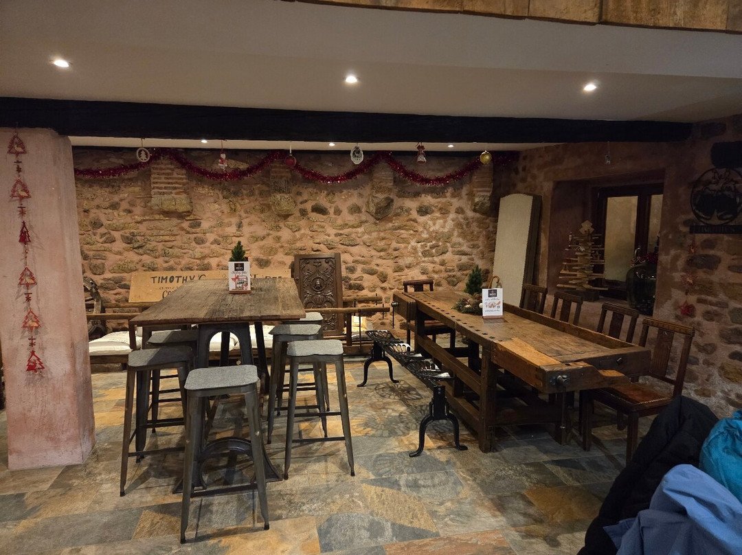 Timothy's Le Brasseur du Pape-艾古斯汉必去景点