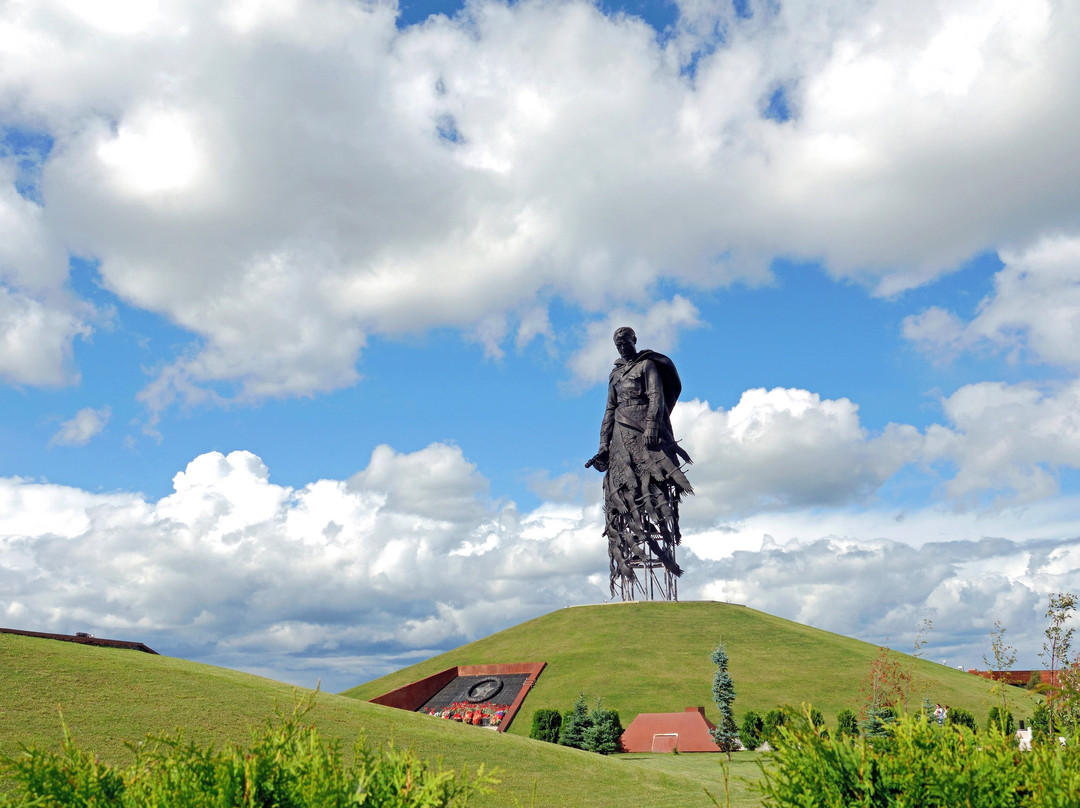 Rzhevskiy Memorial to a Soviet Soldier-Rzhev必去景点