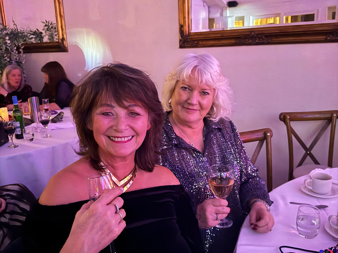 霍尔顿庄园酒店主图