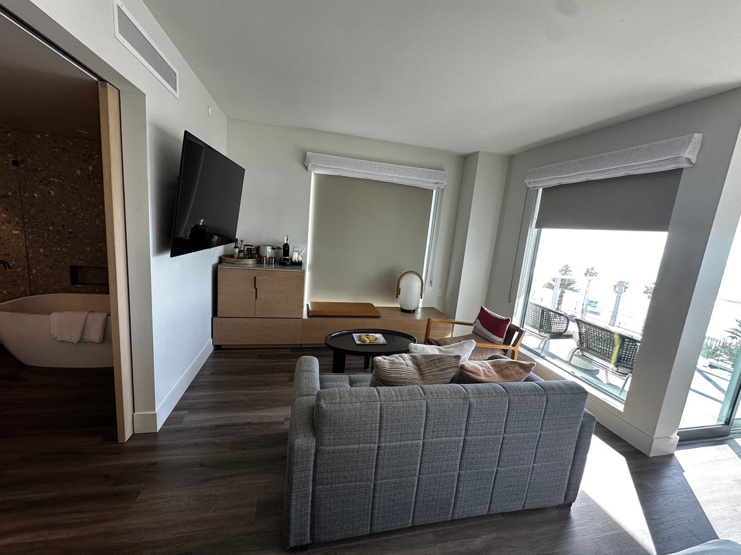 Mission Pacific Beach Resort主图