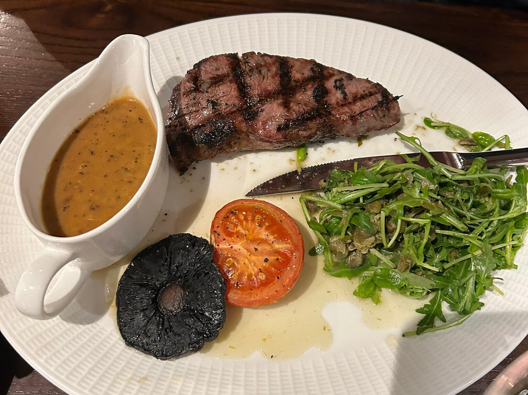 The Crown & Thistle主图