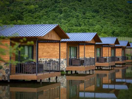 Moretoni Lake Resort