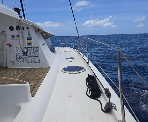 Croisieres & Decouvertes - Le Grand Bleu-圣吉尔莱班必去景点