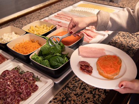 恩坎普酒店主图