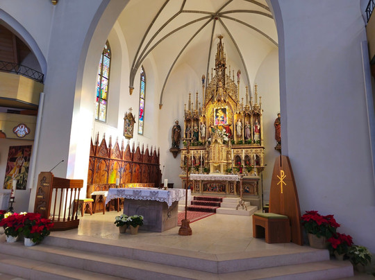 Chiesa Parrocchiale Santa Maria Assunta con Cimitero-塞尔瓦迪加尔代纳必去景点