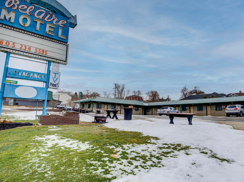 Chamberlain酒店住宿-Bel Aire Motel Chamberlain Near Missouri River I 90