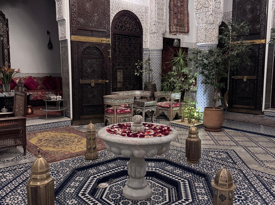 摩洛哥传统庭院玛雅套房及水疗酒店主图