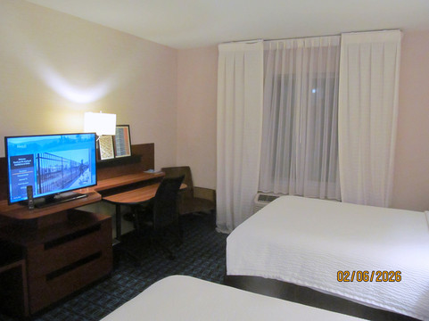 兰辛伊斯特伍德万枫酒店及套房主图