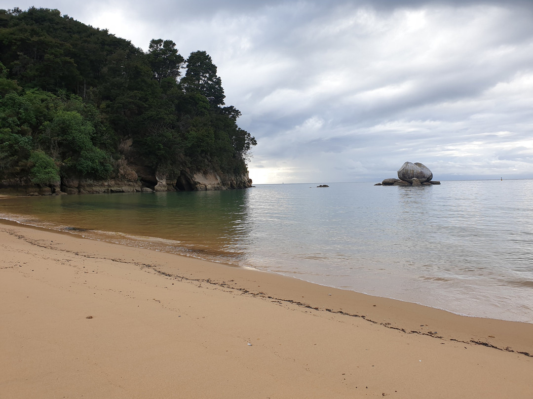 Split Apple Rock-凯特里特里必去景点