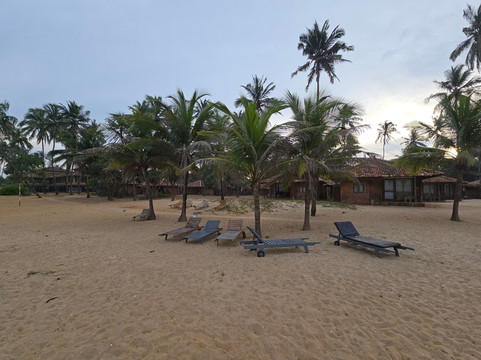 隆威利度假村酒店主图