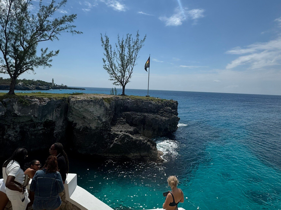 George's Tour & Taxi Negril-内格里尔必去景点