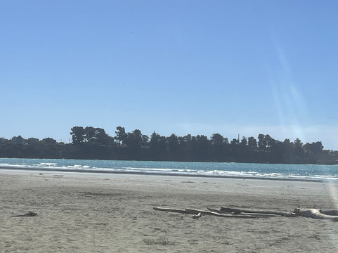 卡罗琳海湾沙滩-提马鲁必去景点