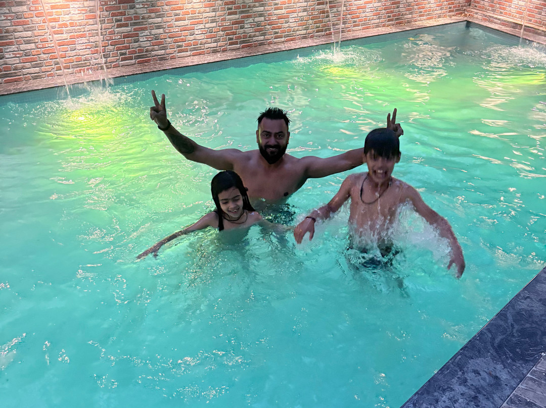 布什帕别墅酒店主图