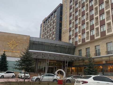 萨法索尔贡热能酒店主图