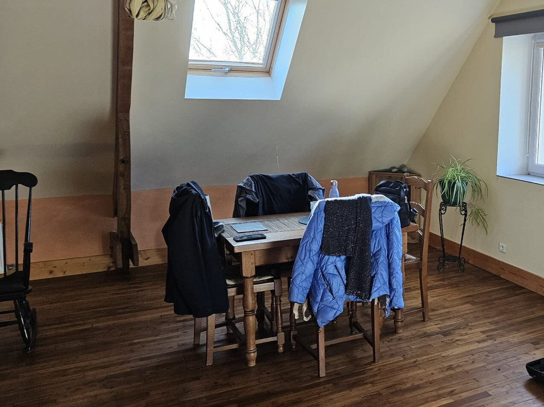 洛甘乔伯里酒店主图